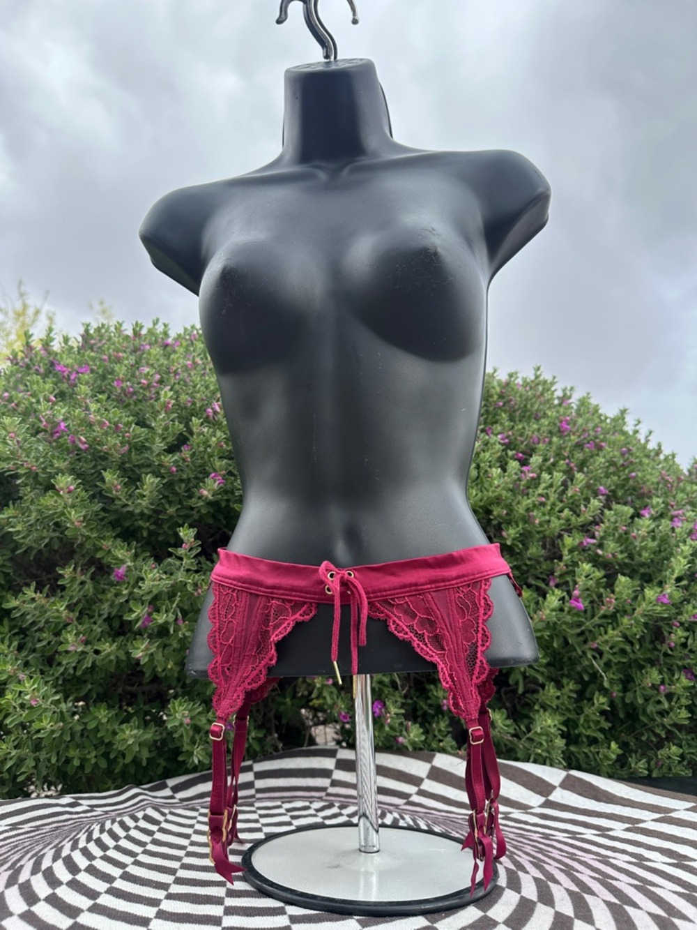 Victoria’s Secret brand new garter belt size XS